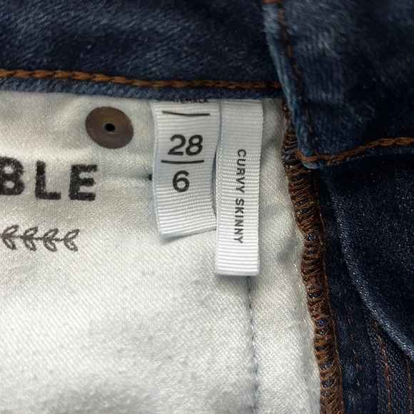 Loft women’s dark blue curvy skinny jeans size 28/6 - Picture 9 of 9